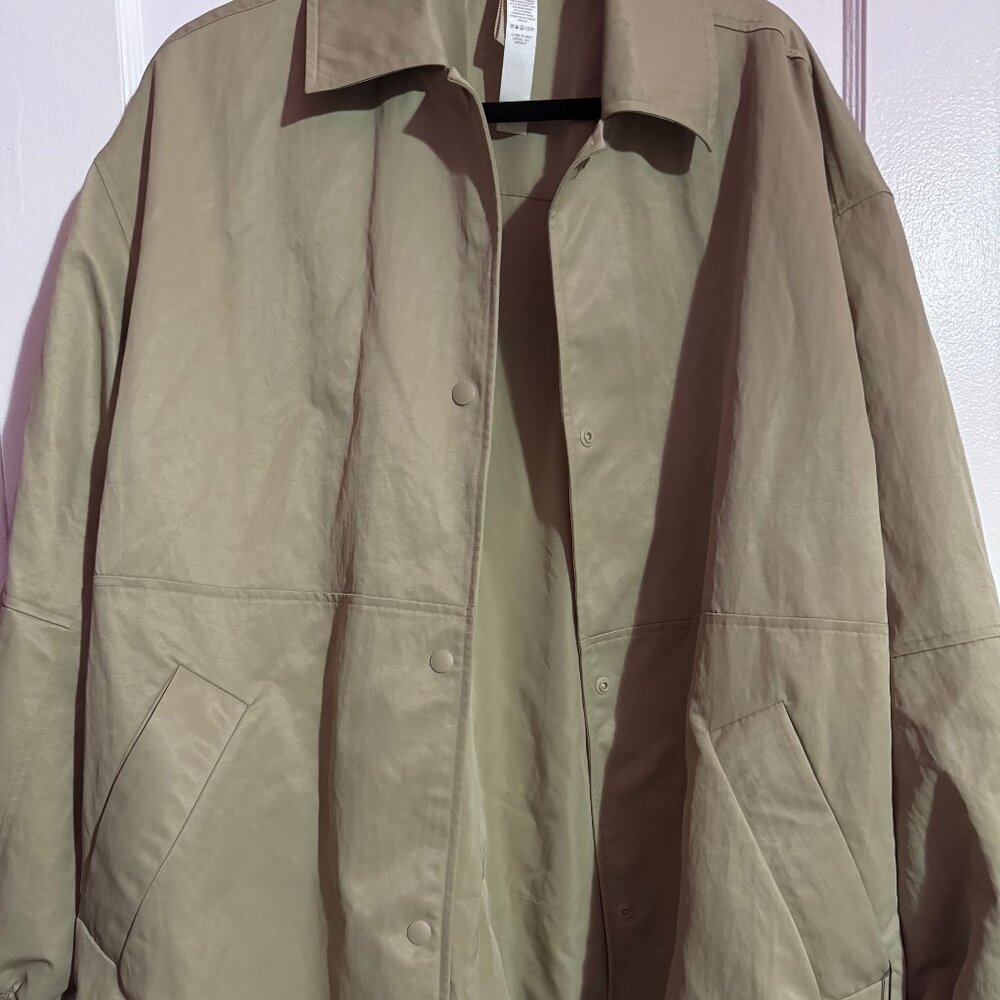 Oversized Jacket - Picture 3 of 6